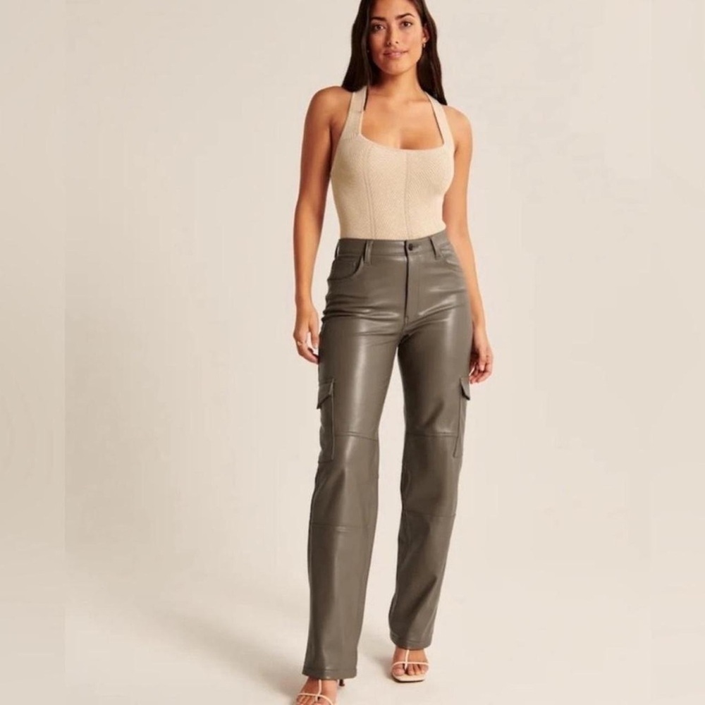Abercrombie 90s Relaxed Straight hi rise vegan leather pants curve love 29/8